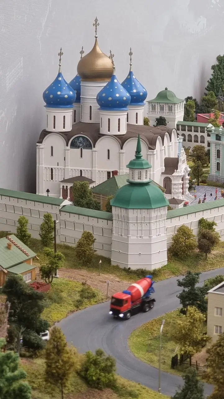 Изображение 5 из 5 к публикации «Макет Золотого кольца России»