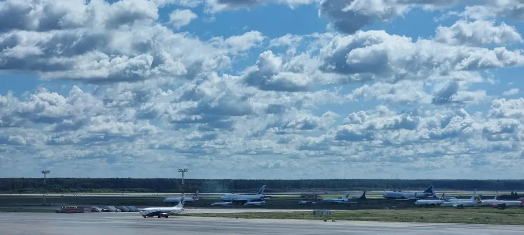 Image 1 of 1 for “I'm leaving for Novosibirsk in an hour.”
